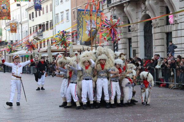 Međunarodna karnevalska povorka u Rijeci -kruna karnevalskih svečanosti na Kvarneru