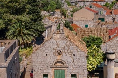 Mali festival povijesti na Lastovu