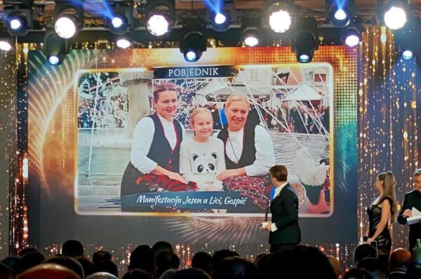 “Jesen u Lici” na DHT proglašena najboljom ruralnom manifestacijom u Hrvatskoj