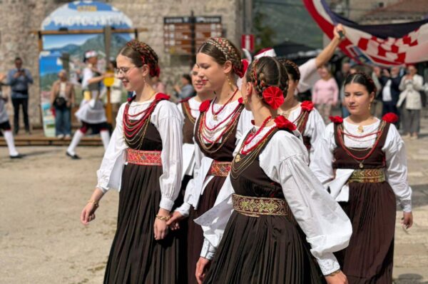 “Okusi iz srca otoka” održani u Stonu